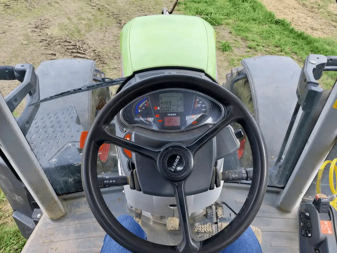 Image CLAAS TRACTEUR CLAAS ARION 630